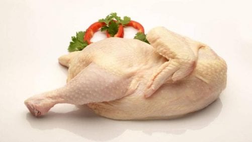 Sigue subiendo precio del pollo en Argentina y Perú