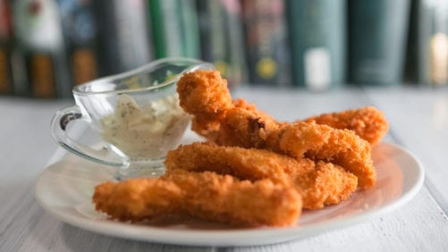 Nuggets de pollo ‘sintético’, primeros en venta pública